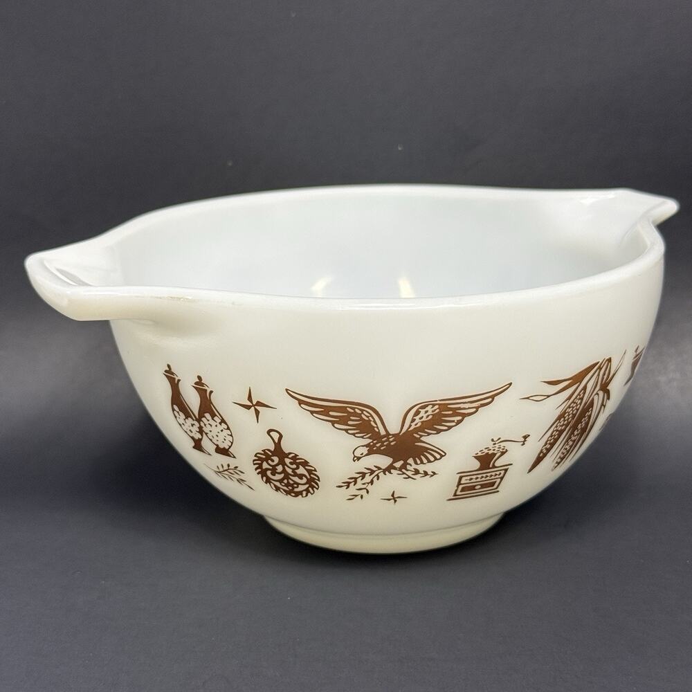 Vintage Pyrex 441 Early Americana Cinderella Bowl 1.5 Pint Brown White USA